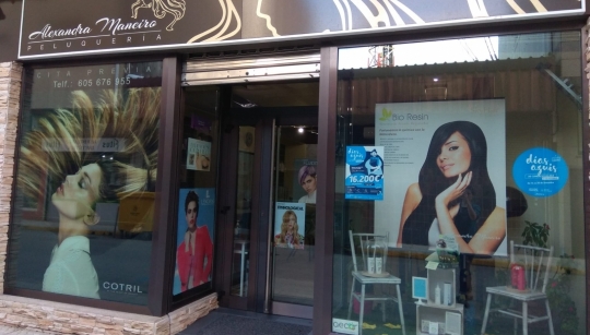 ALEXANDRA MANEIRO PELUQUERÍA